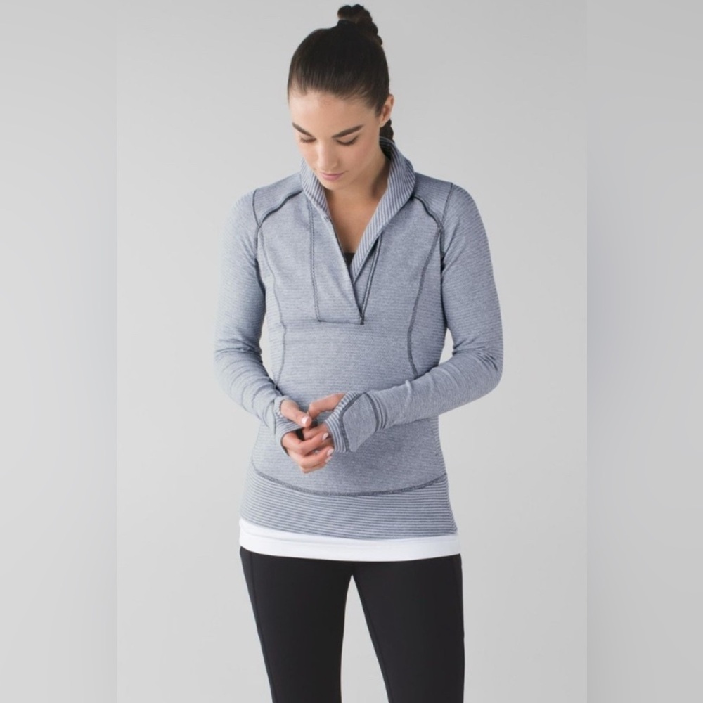 Lululemon Think Fast Pullover. Grey and white. Size 10